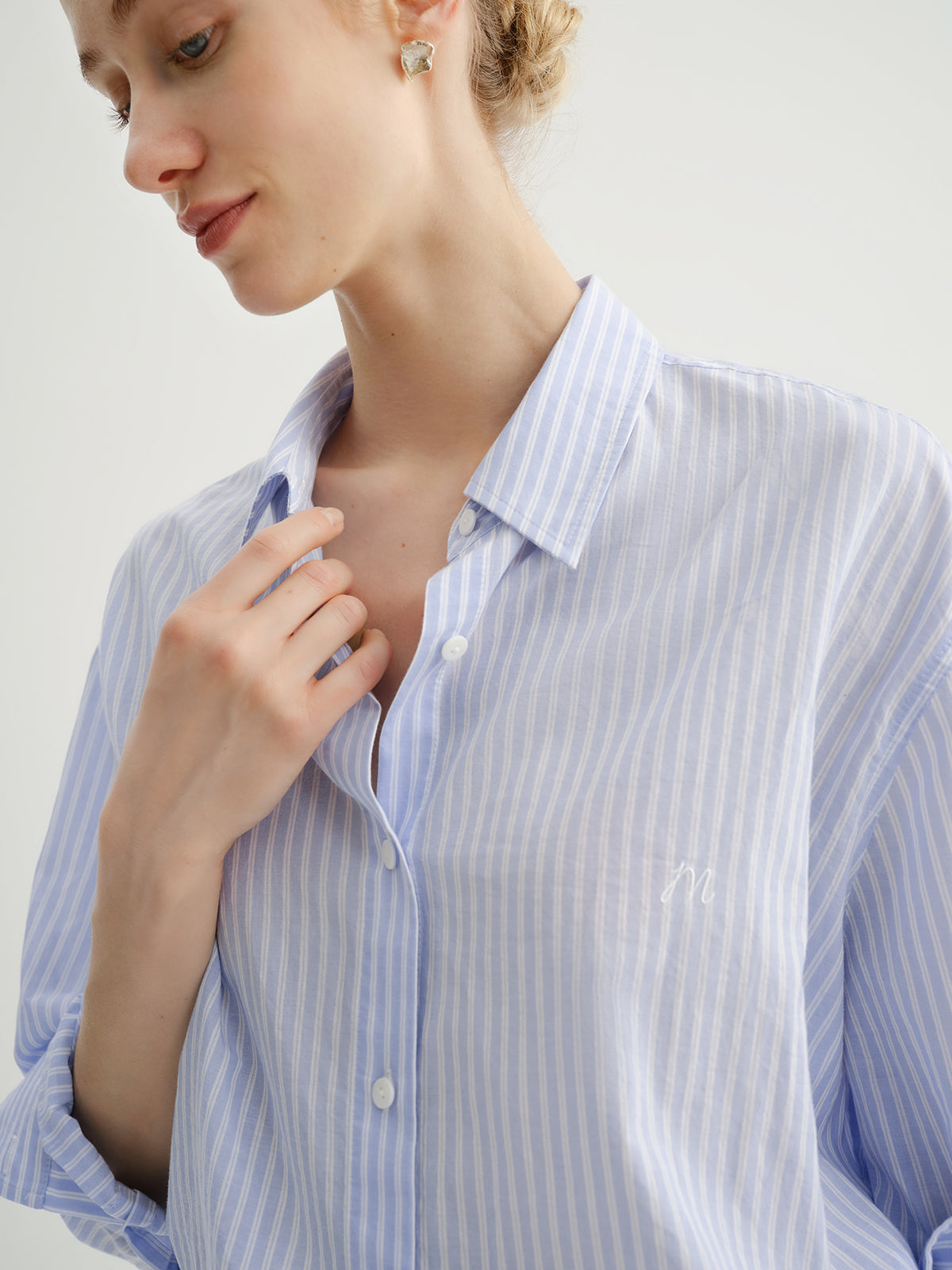 Camisa de algodão às riscas