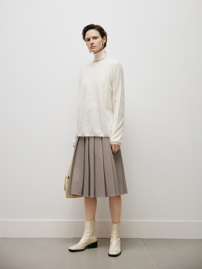 High Neck Oversized Cashmere Sweater - MEILLEUR MOMENT OFFICIAL STORE NEW YORK