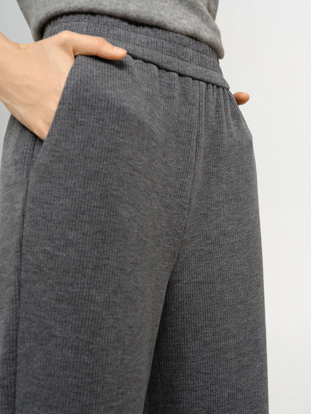 Straight Elastic Trousers