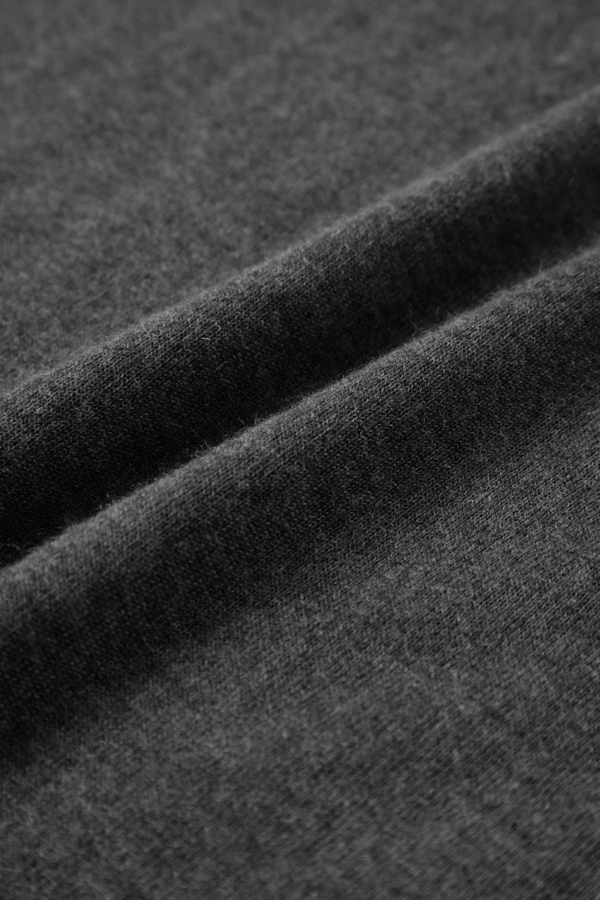 Basic Cashmere Crewneck Sweater