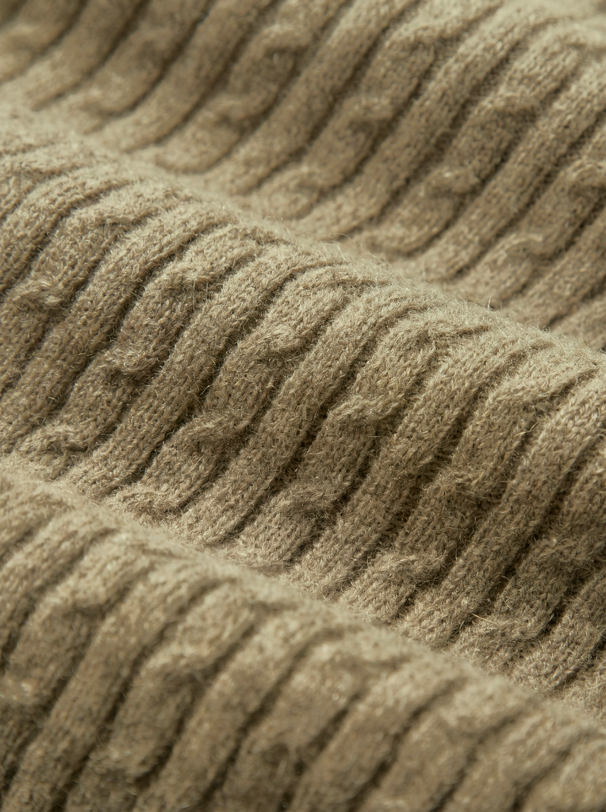 Ribbed Collared Cashmere Sweater