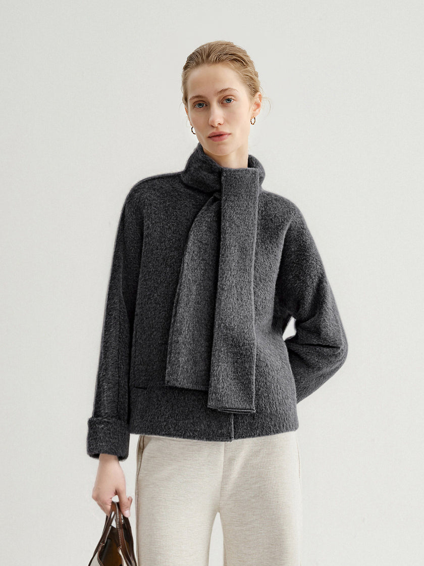Wool Single-Breasted Short Coat with Scarf