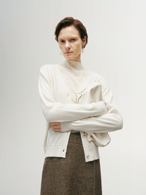 Load image 1 in gallery view. V Neck 100% Cashmere Cardigan