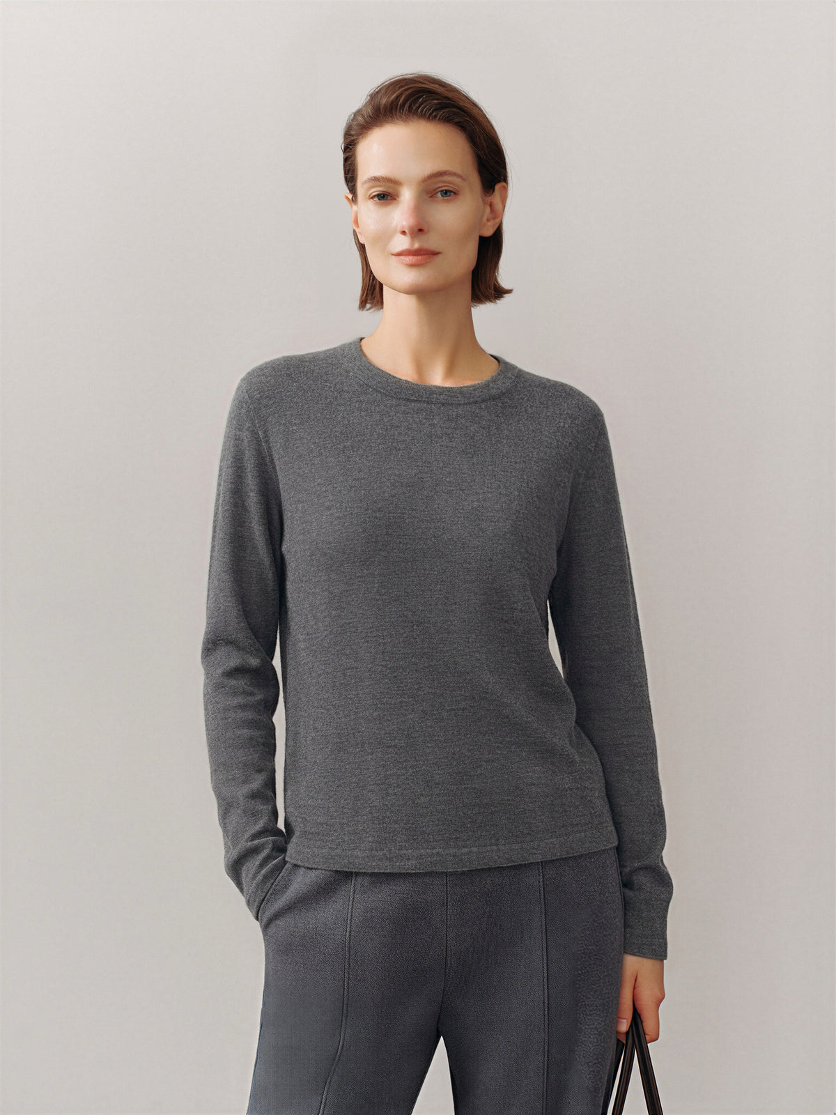 Basic Cashmere Crewneck Sweater