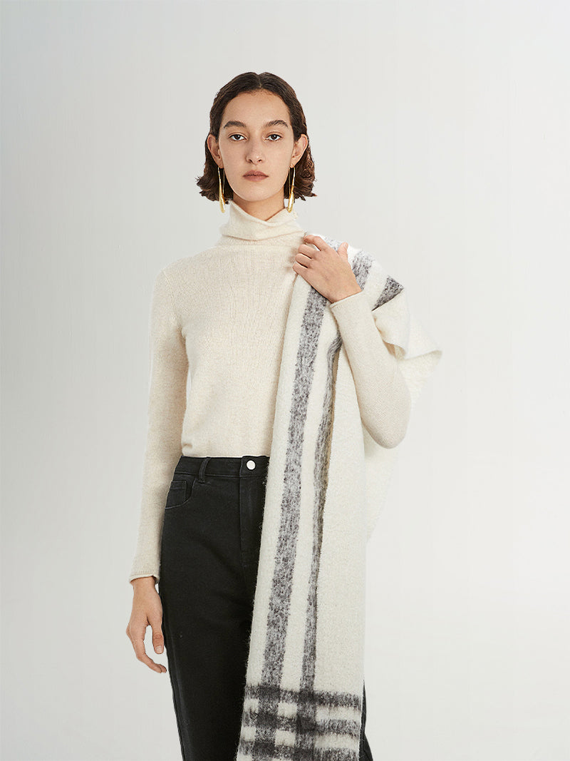 Beige Slim Fit Cashmere Sweater 599A133003Q