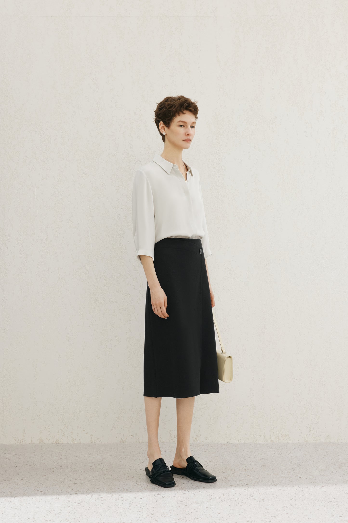 Relaxed-Fit Structured Shoulder Lapel Three-Quarter Sleeve Shirt