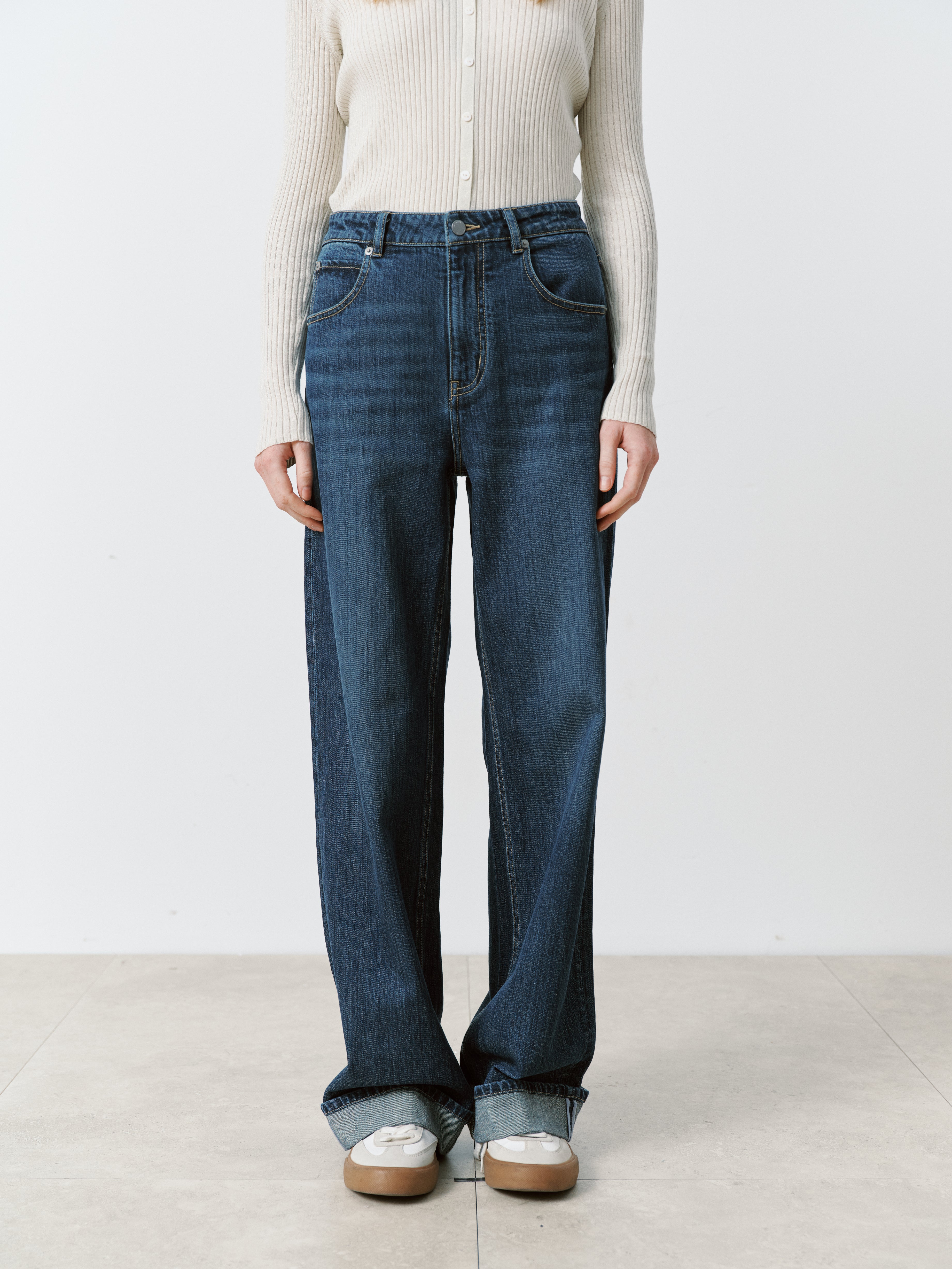 Straight-Leg Jeans