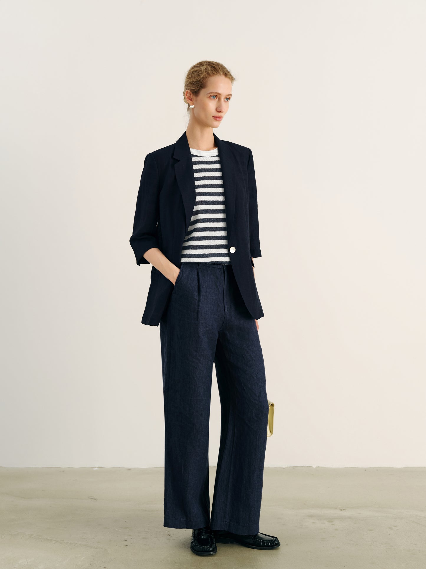 Structured Shoulder One-Button V-Neck Short-Sleeve Blazer