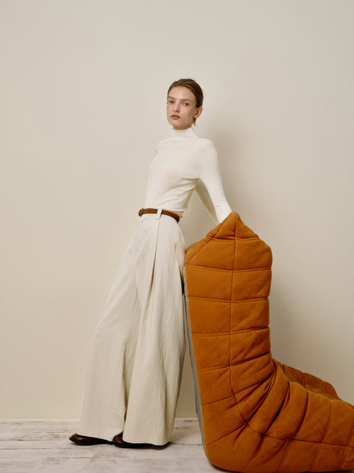 Load image 1 in gallery view. Turtleneck Cashmere Sweater