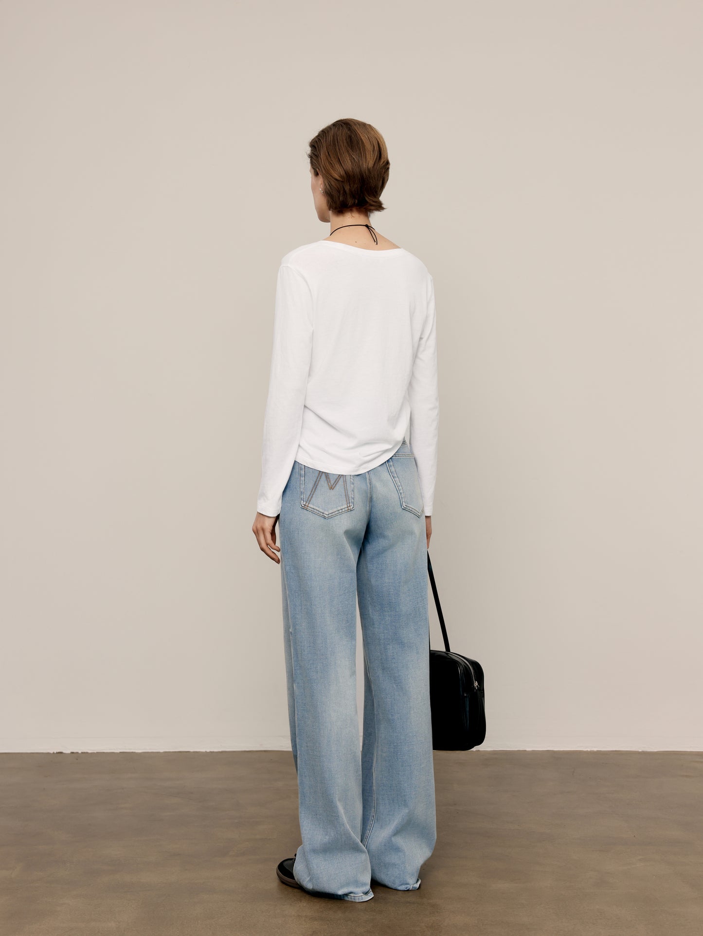 Wide-Leg Stretch Jeans