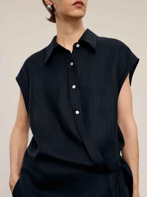 Load image 1 in gallery view. Lyocell Sleeveless Lapel Shirt