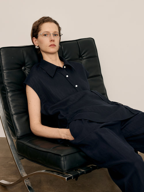 Load image 1 in gallery view. Lyocell Sleeveless Lapel Shirt