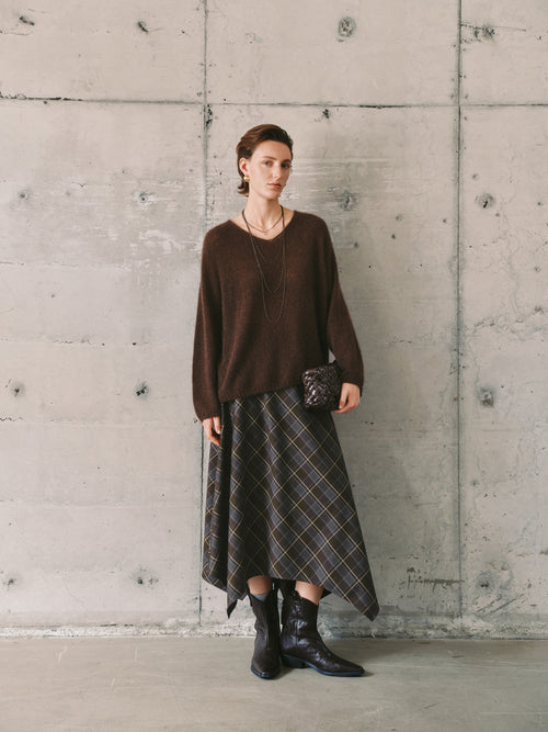 Load image 1 in gallery view. Relaxed V-Neck Raglan Sweater