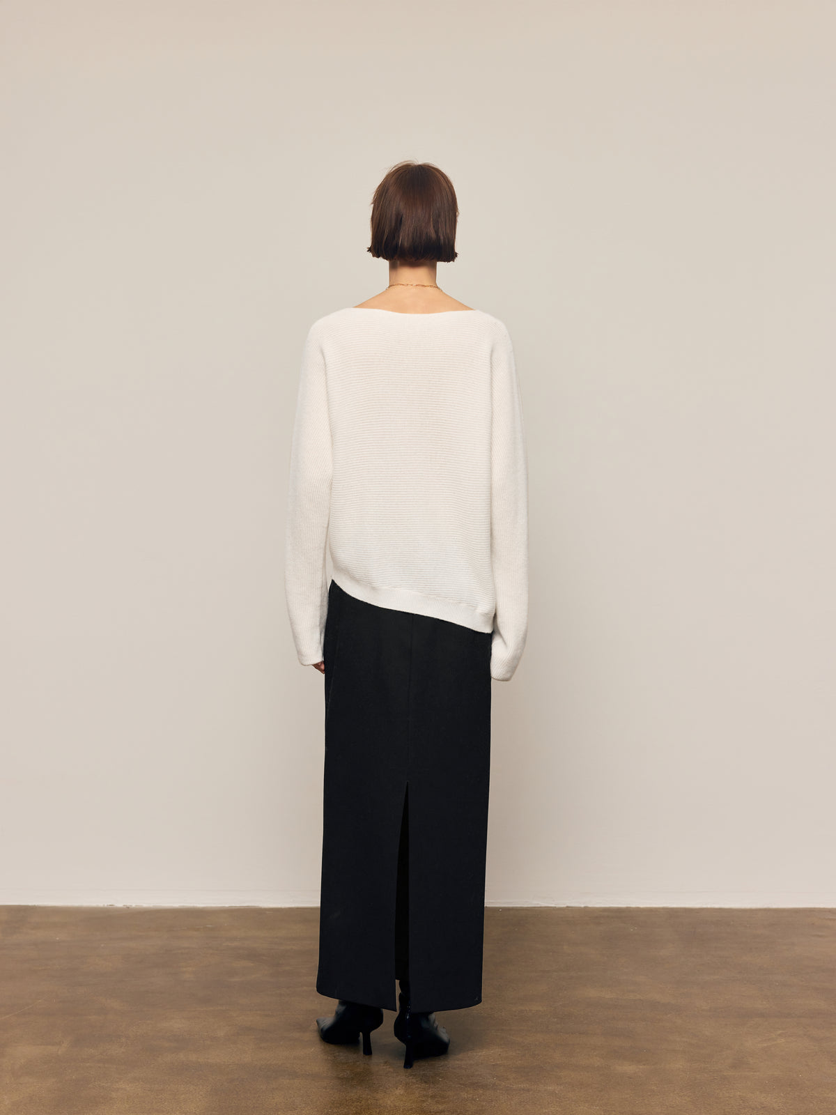 Lightweight Cashmere Boat-Neck Sweater