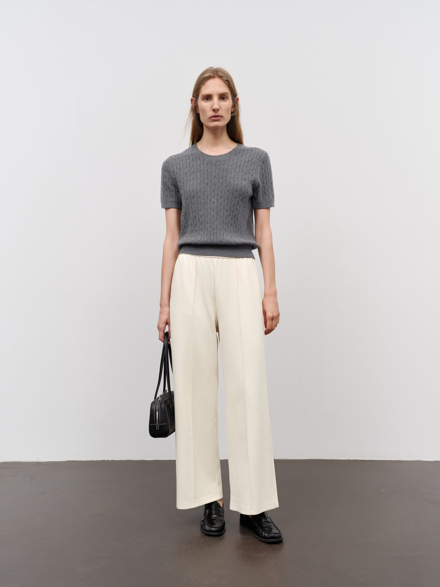 Crew Neck Short Sleeve Knit Top