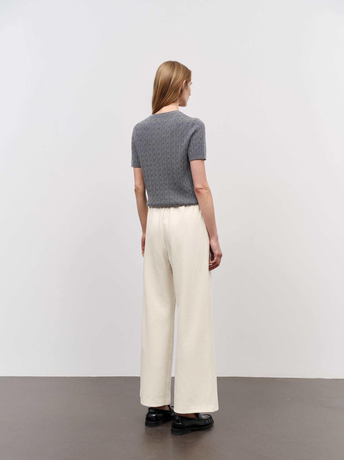 Crew Neck Short Sleeve Knit Top