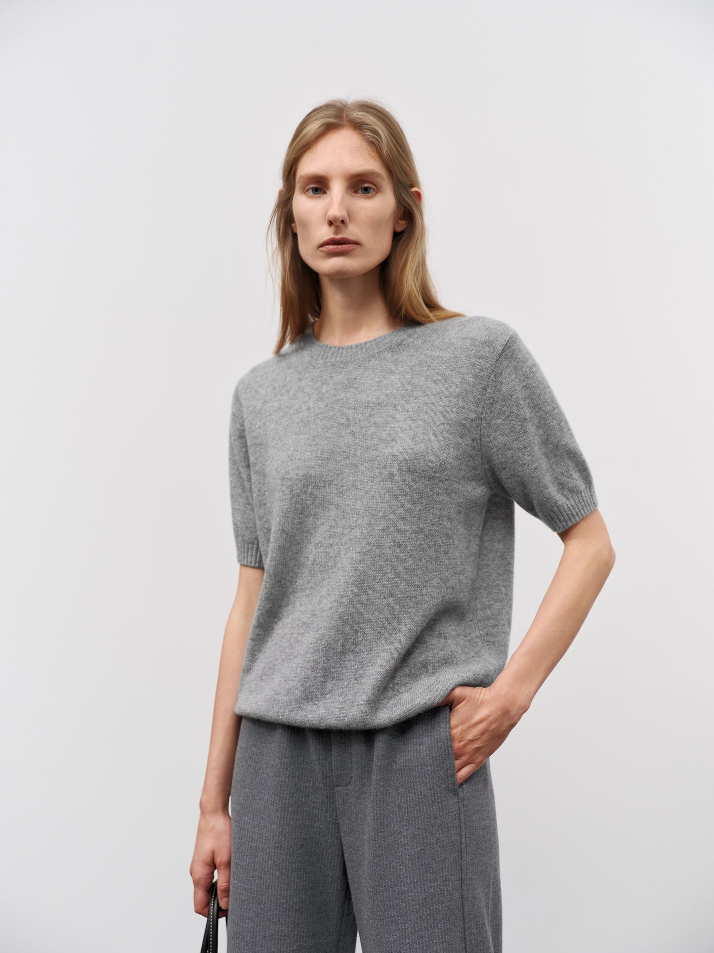 Crew Neck Short Sleeve Knit Top