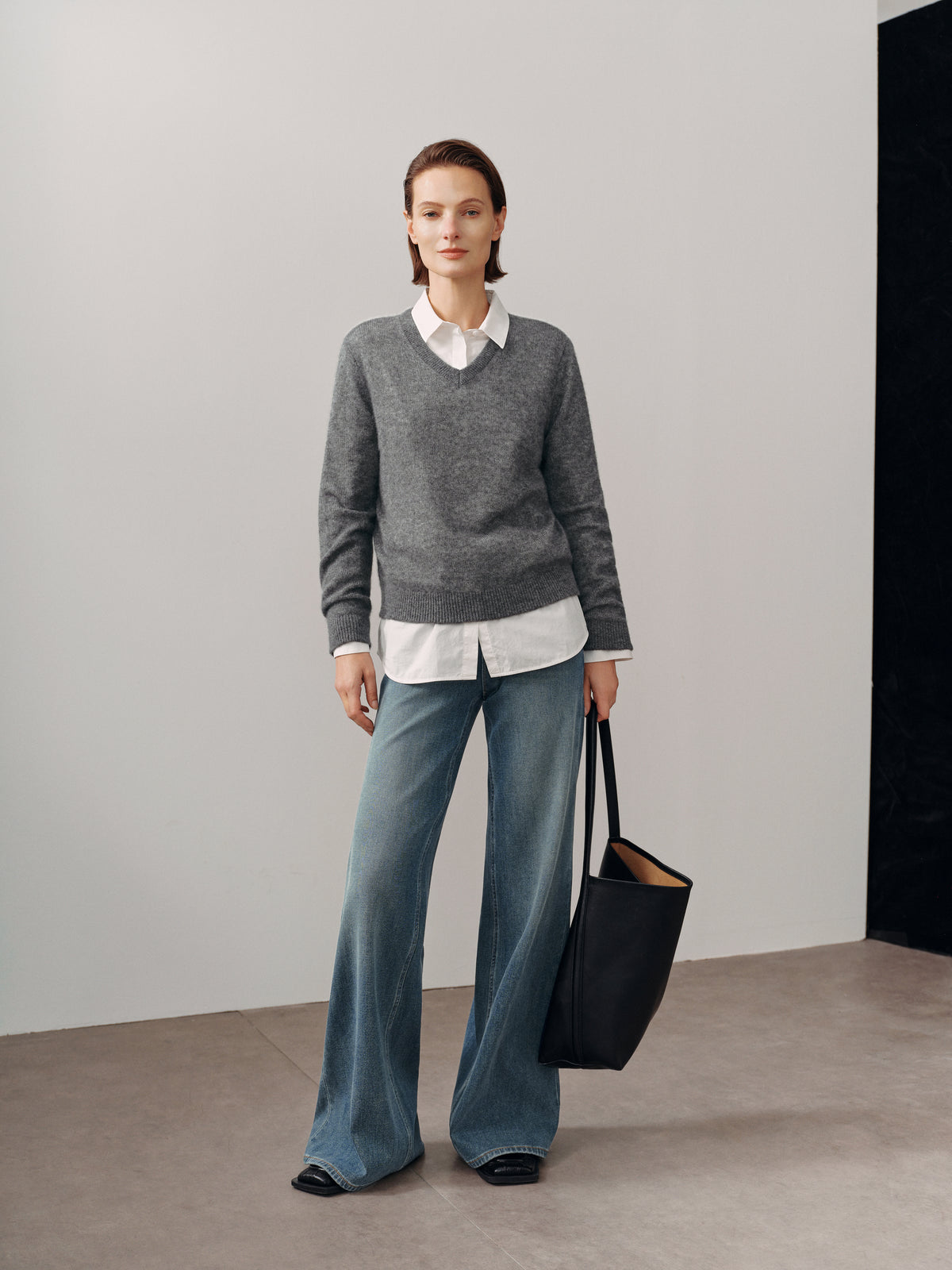 Brushed Cashmere-Silk V-Neck Sweater
