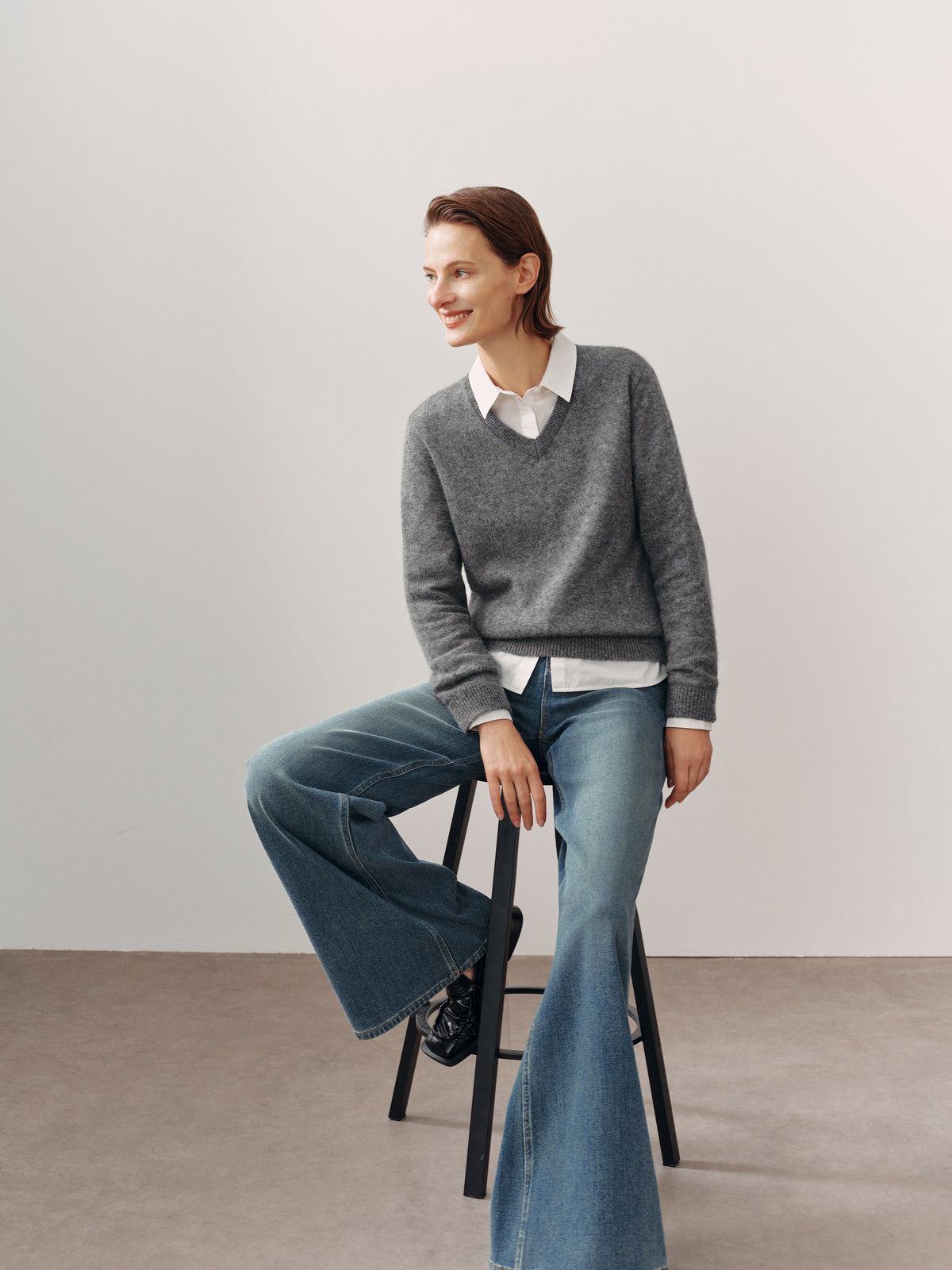 Brushed Cashmere-Silk V-Neck Sweater