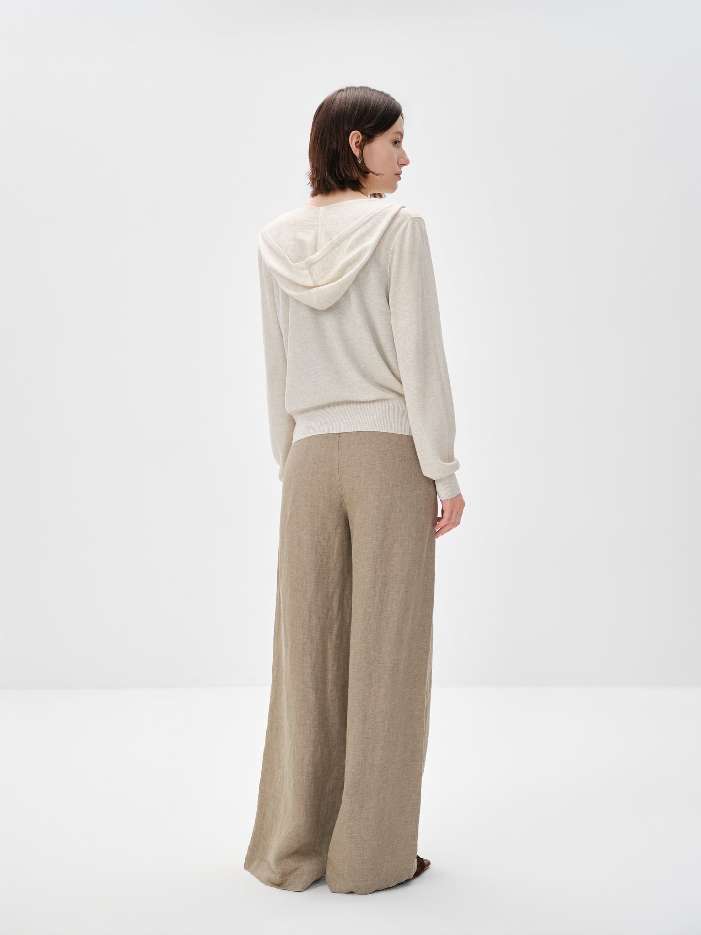 Pleated Wide-Leg Linen Pants