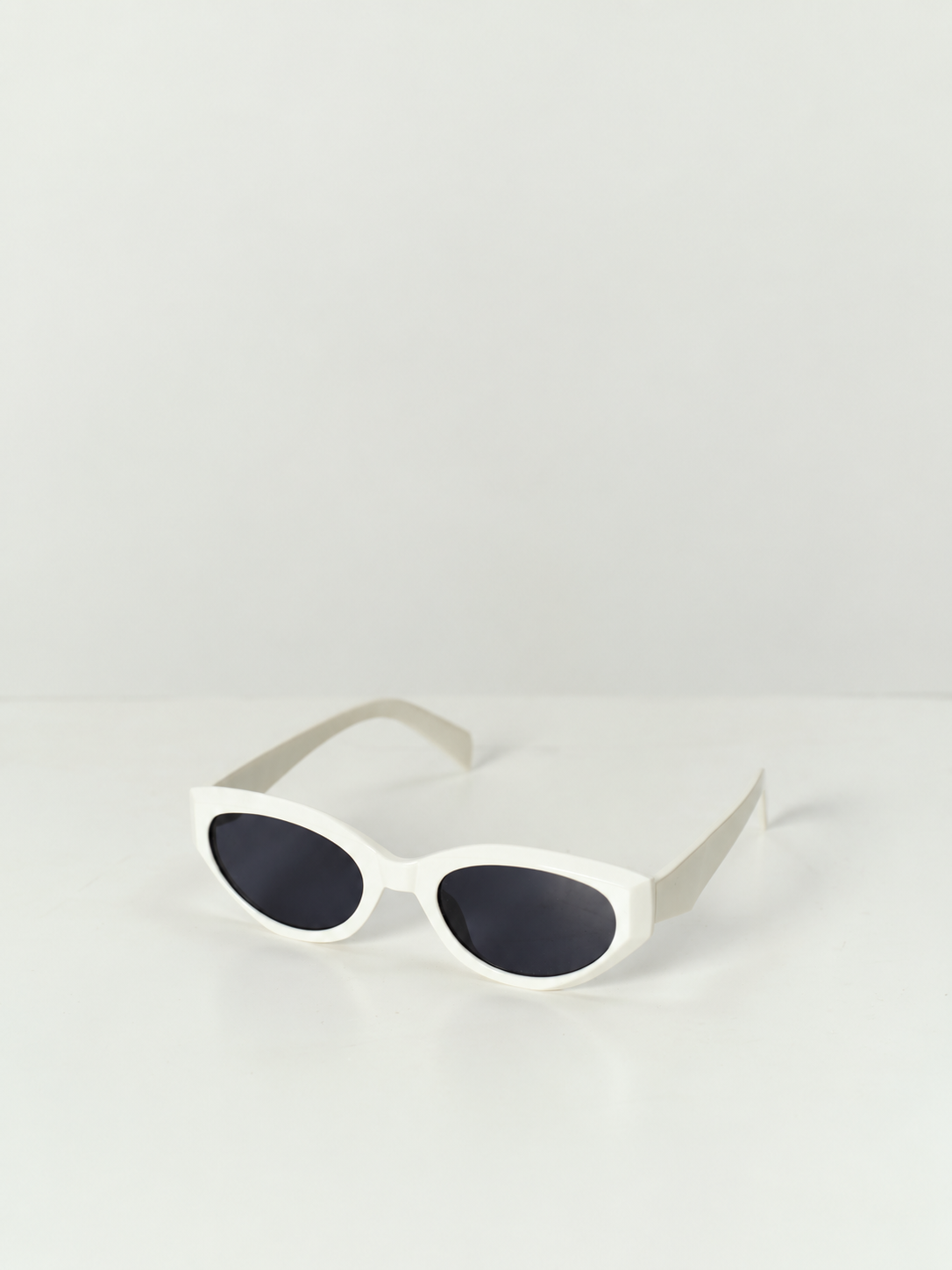 Sculptural Oval Eyeglasses