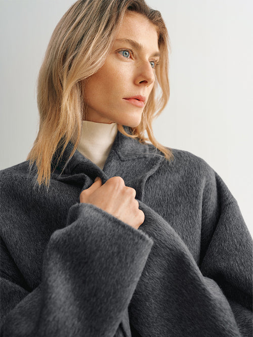 Load image 1 in gallery view. Peak Lapel Wool Alpaca Coat - MEILLEUR MOMENT OFFICIAL STORE NEW YORK 
