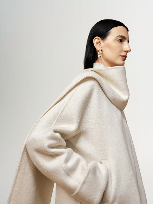 Load image 1 in gallery view. Camel Wool Cropped Coat with Scarf