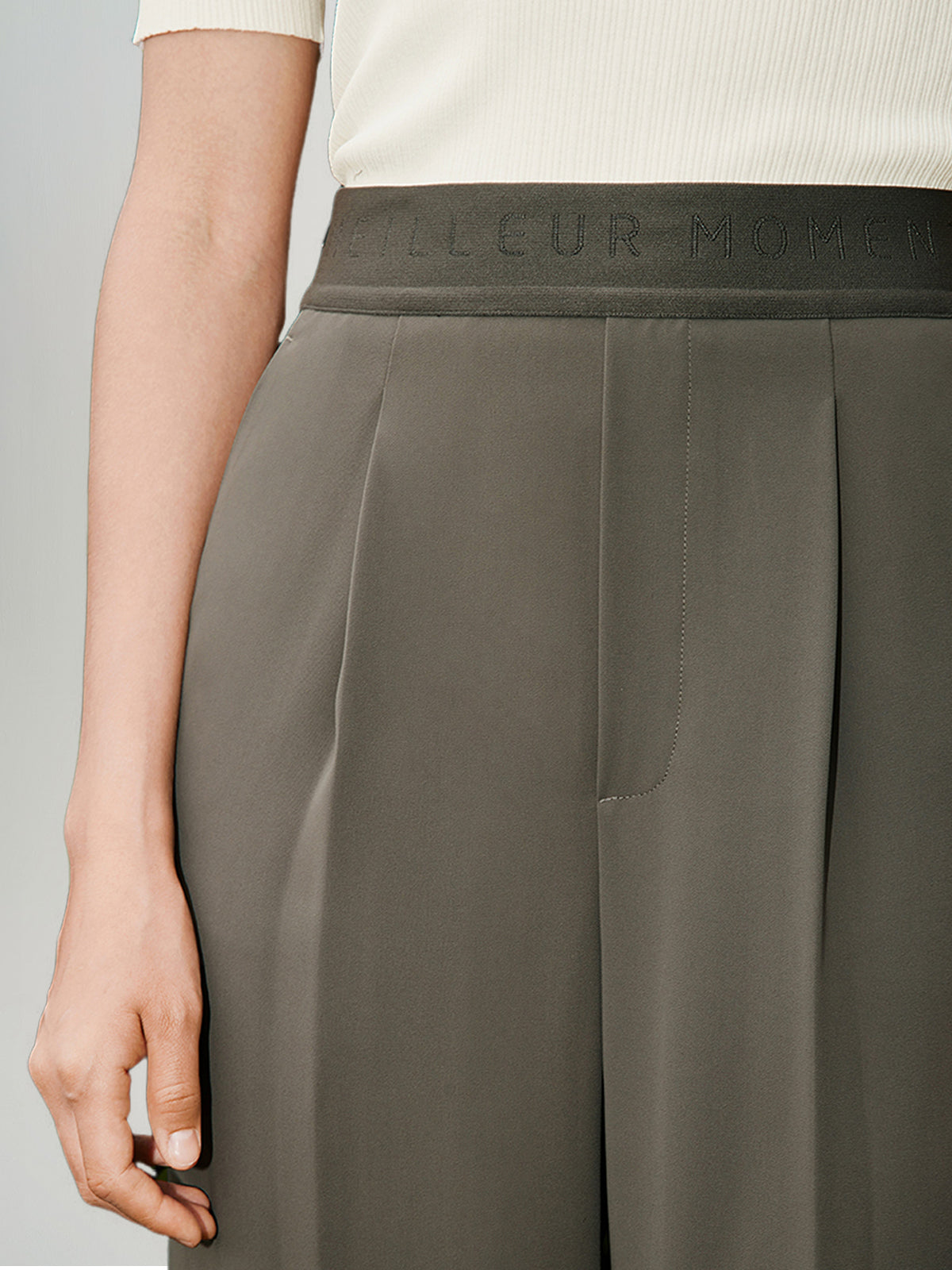 Tapered Pants