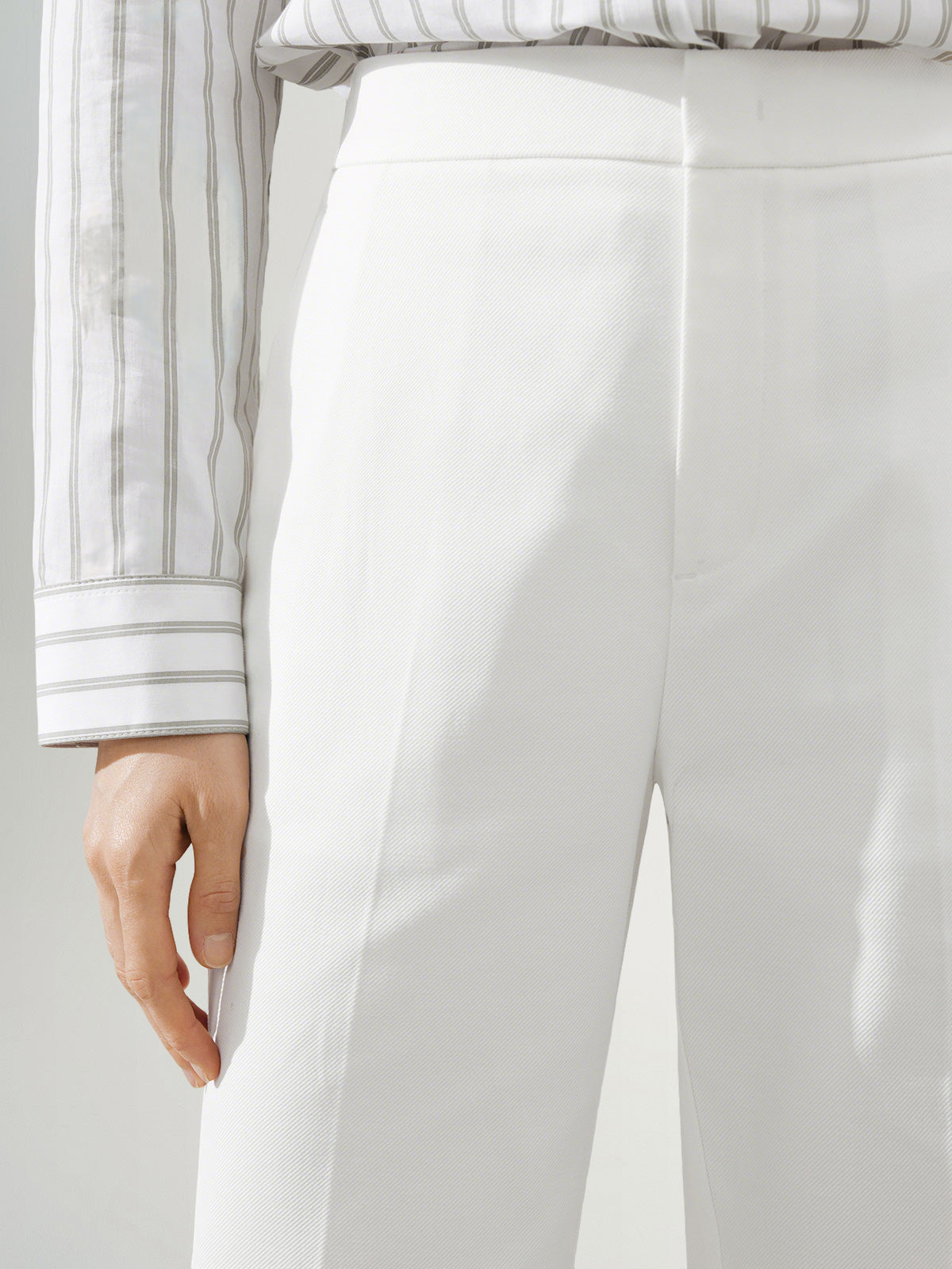 Small Leg Lyocell Trousers