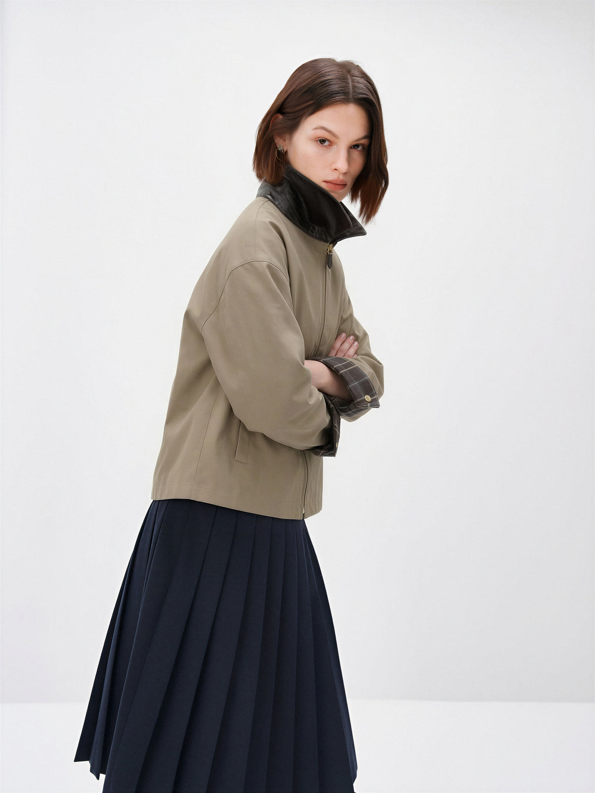 Contrast Leather Collar Zip Jacket