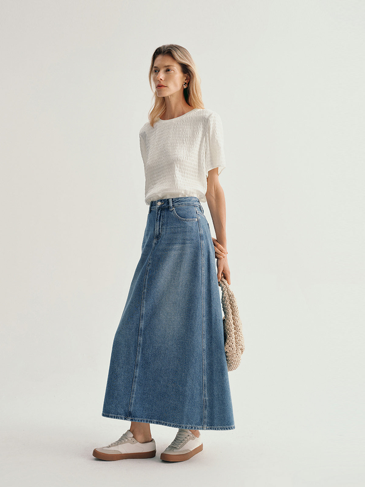 Women's Off-White Bubble Textured Silk T-shirt – MEILLEUR MOMENT