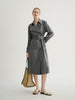 Casaco de algodão trench coat com cinto e abotoamento duplo