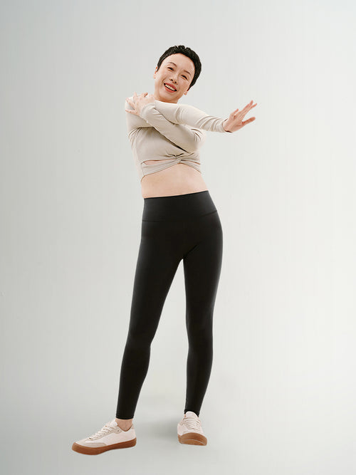 Load image 1 in gallery view. Yoga Leggings