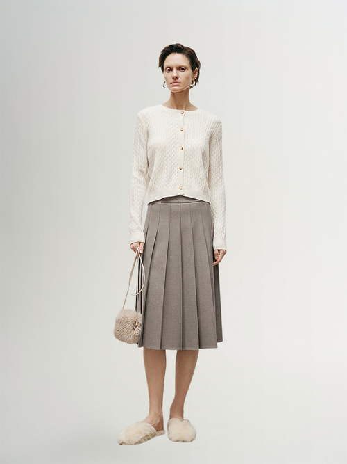 Load image 1 in gallery view. Cable Knit Cashmere Cardigan - MEILLEUR MOMENT OFFICIAL STORE NEW YORK 