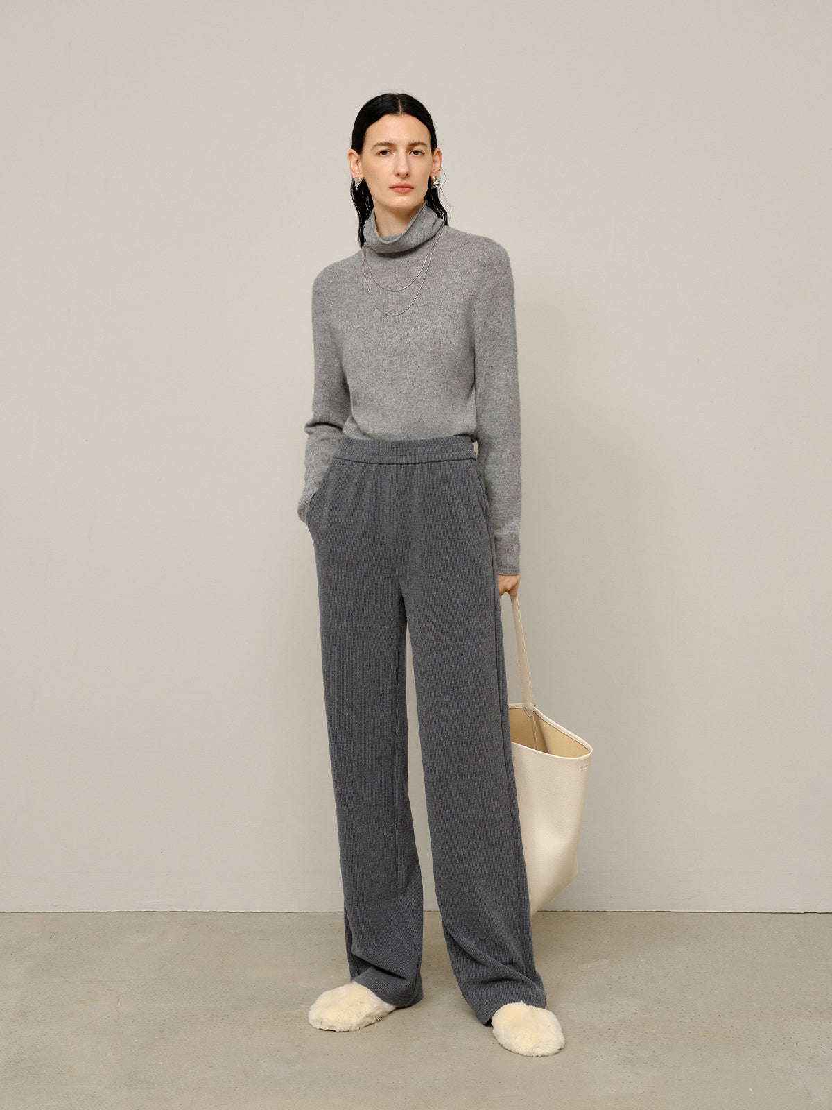 Gray Slim Fit Pure Cashmere Sweater 599A333004Q