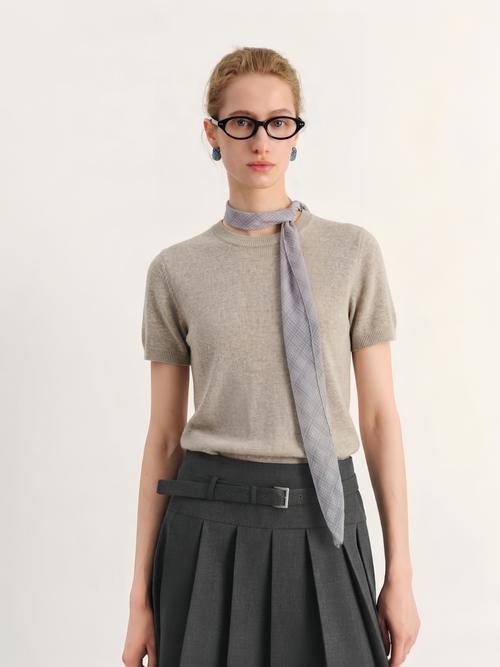 Load image 1 in gallery view. Silk-Cashmere Lightweight Short-Sleeve Top