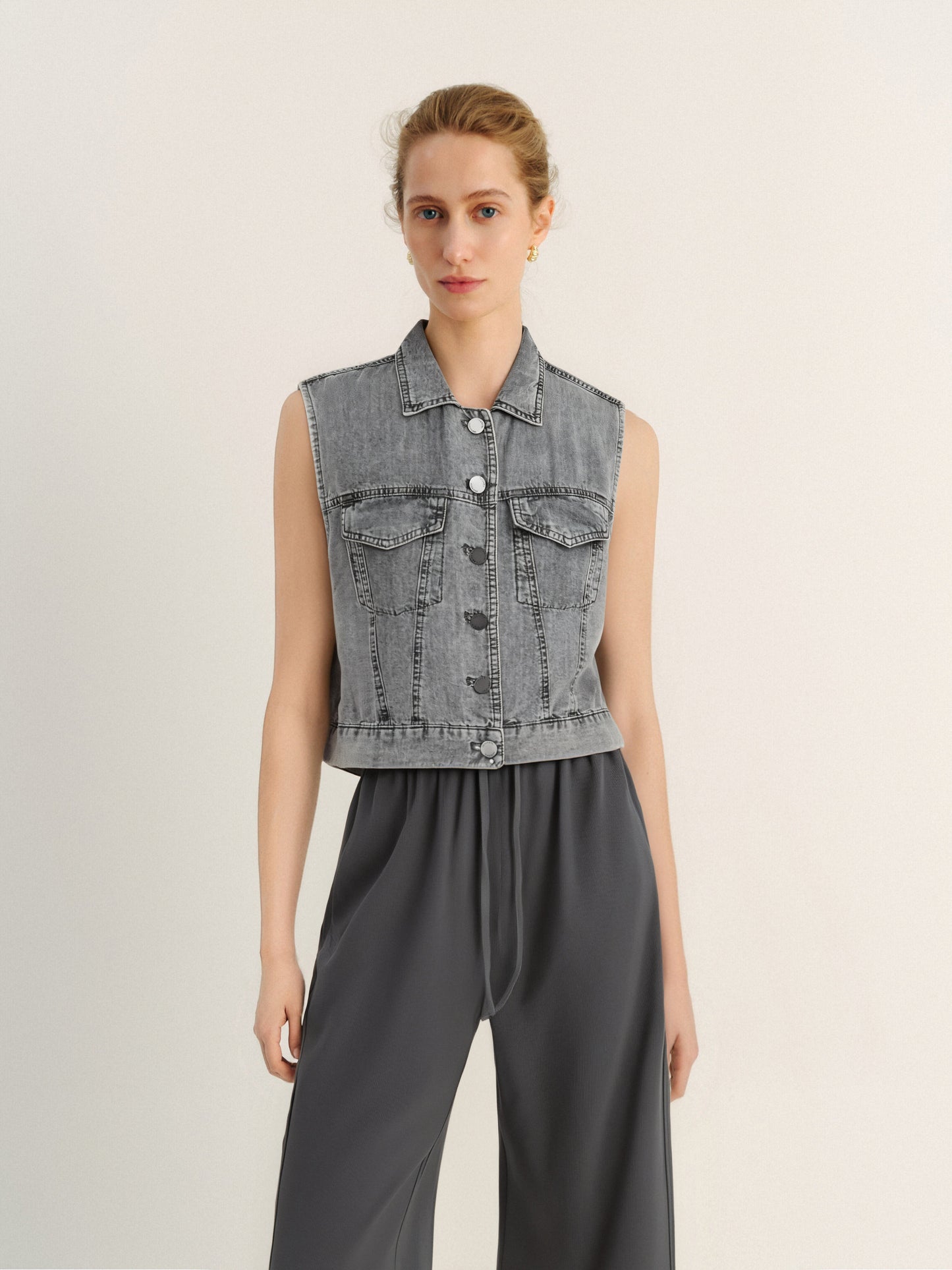 100% Lyocell Denim Sleeveless Top