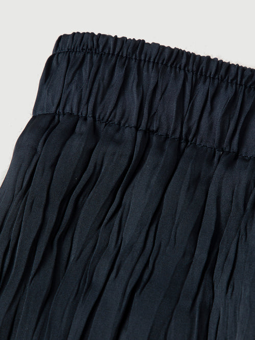 Load image 1 in gallery view. Elastic-Waist Pleated Maxi Skirt