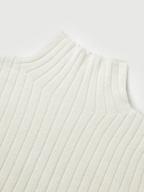 Load image 1 in gallery view. Turtleneck Cashmere Sweater Snow Mocha