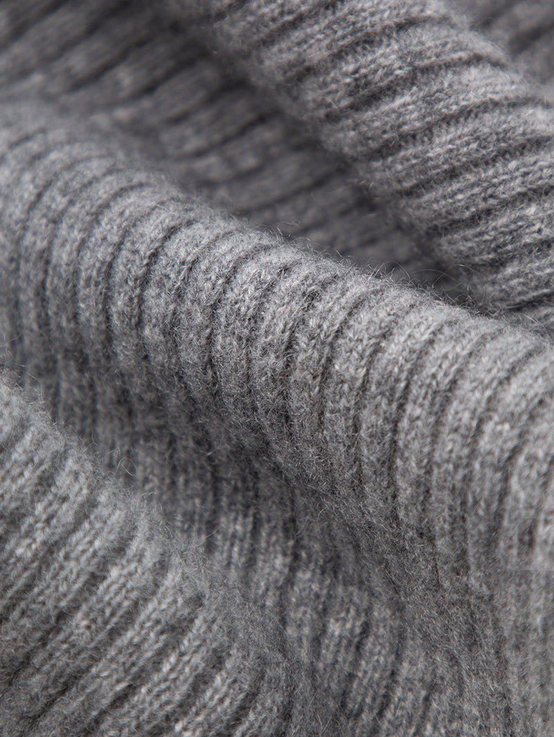 Collared V-neck Cashmere Sweater - MEILLEUR MOMENT OFFICIAL STORE NEW YORK 