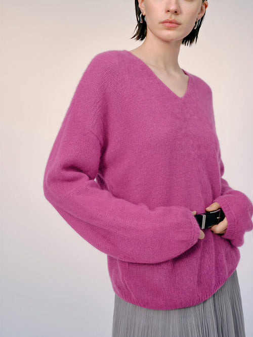 Load image 1 in gallery view. Relaxed V-Neck Raglan Sweater