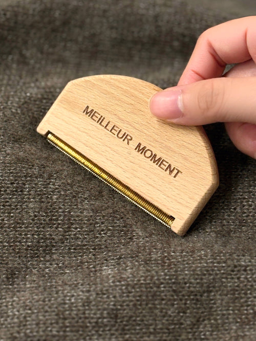 Load image 1 in gallery view. Wooden Cashmere Comb