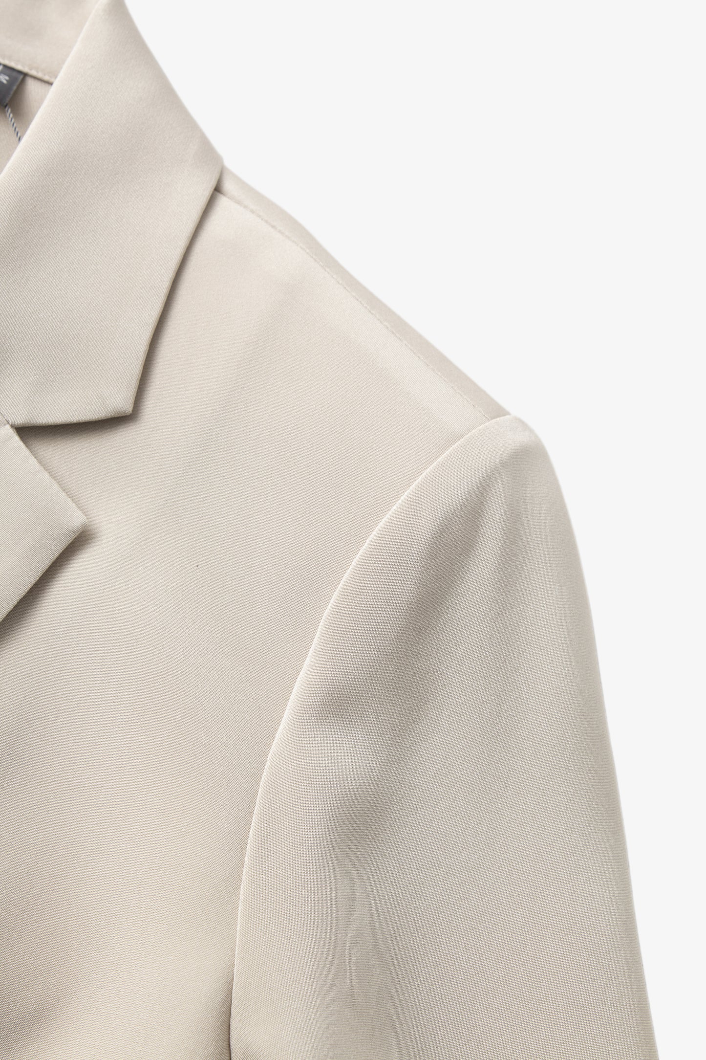 Relaxed-Fit Structured Shoulder V-Neck Short-Sleeve Blazer