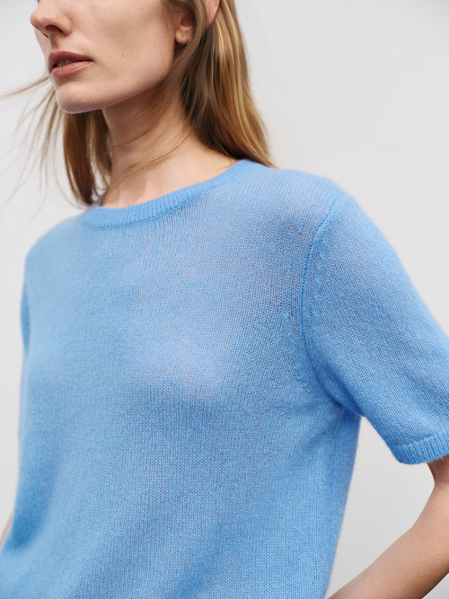 Load image 1 in gallery view. Lightweight Cashmere-Silk Short-Sleeve Sweater