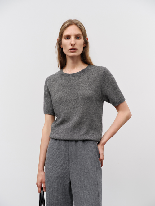 Load image 1 in gallery view. Lightweight Cashmere-Silk Short-Sleeve Sweater