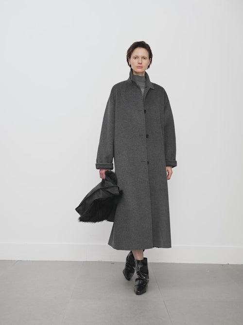 Load image 1 in gallery view. 100% Australian Merino Wool Coat